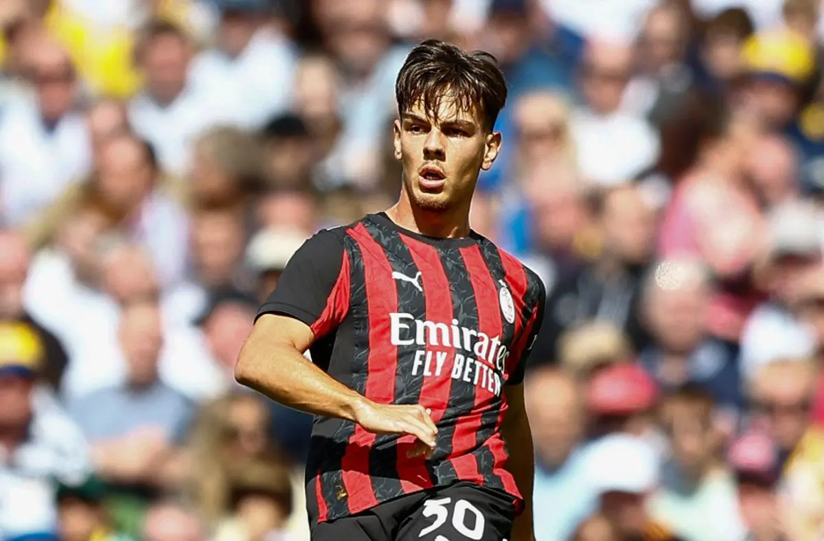 milan infortunio per jashari ansia a milanello si teme la frattura del perone