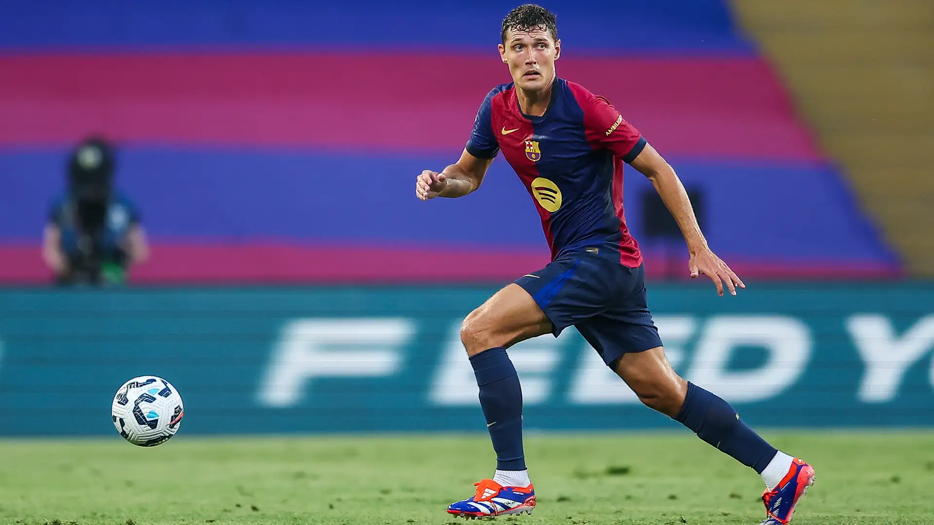 Christensen con la maglia del Barcellona