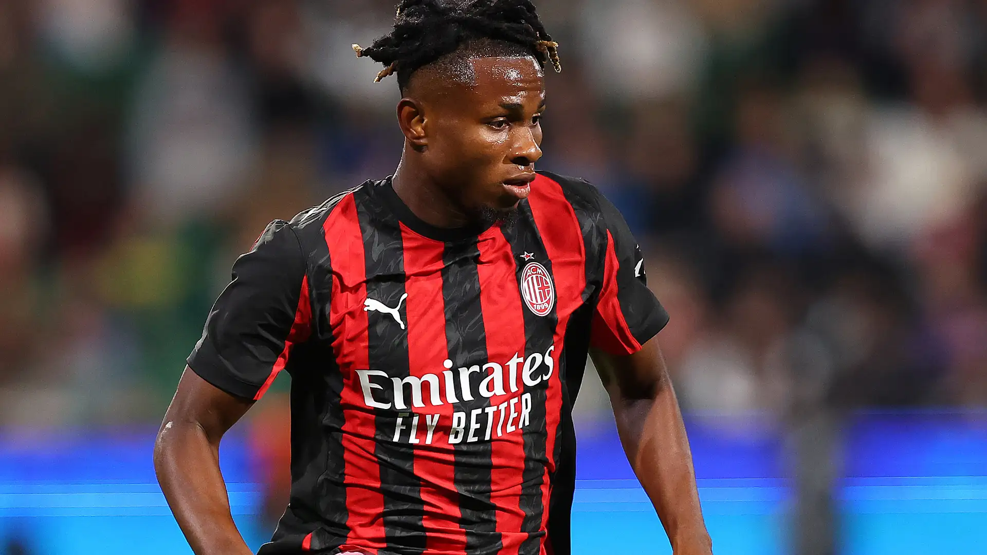 Chukwueze con la maglia del Milan