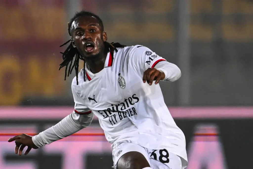 Bondo con la maglia del Milan