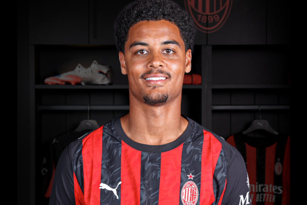 Koni De Winter si presenta con la maglia del Milan