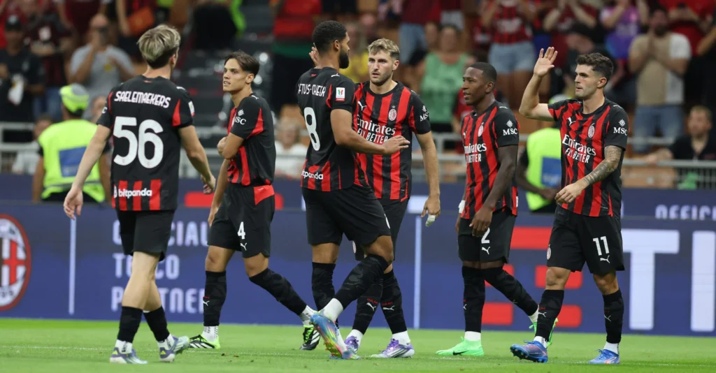 I giocatori del Milan festeggiano il goal contro il Bari in Coppa Italia