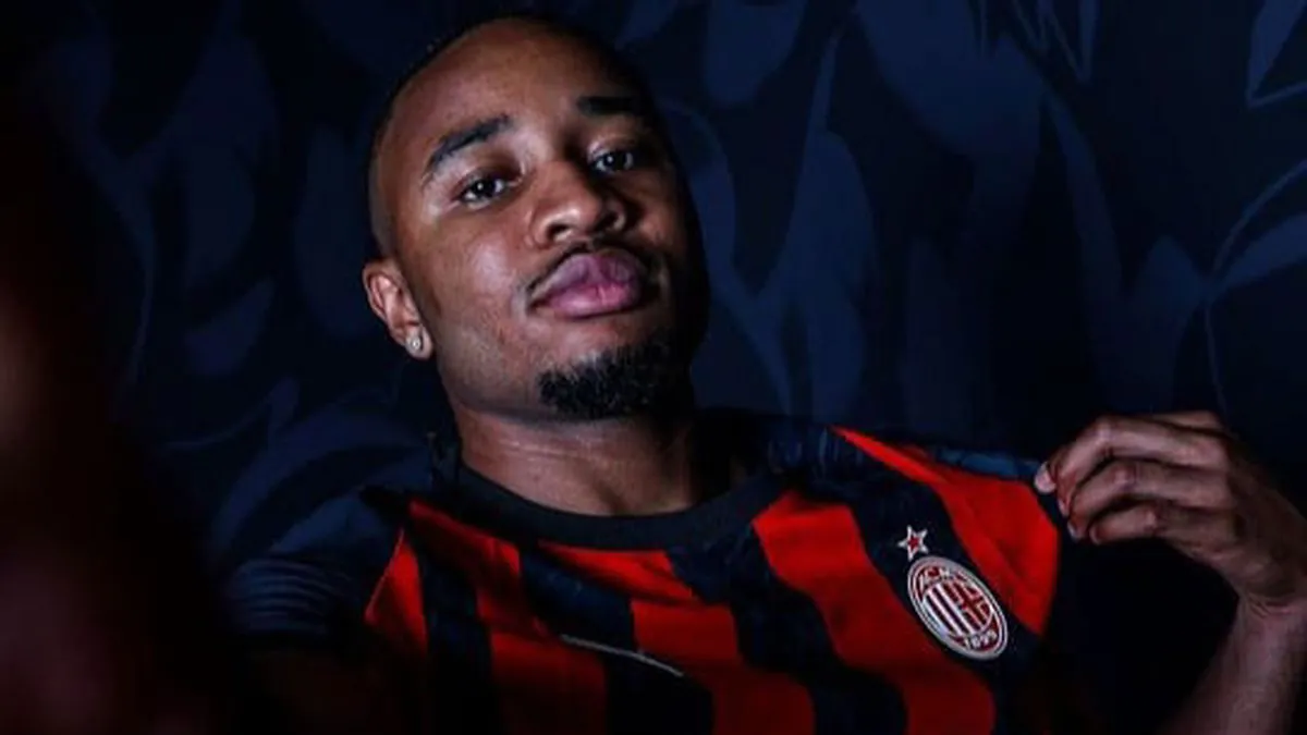 Nkunku al Milan, è ufficiale: «Felice di vestire questa maglia, darò tutto per questi colori» Nkunku al Milan, è ufficiale: «Felice di vestire questa maglia, darò tutto per questi colori»