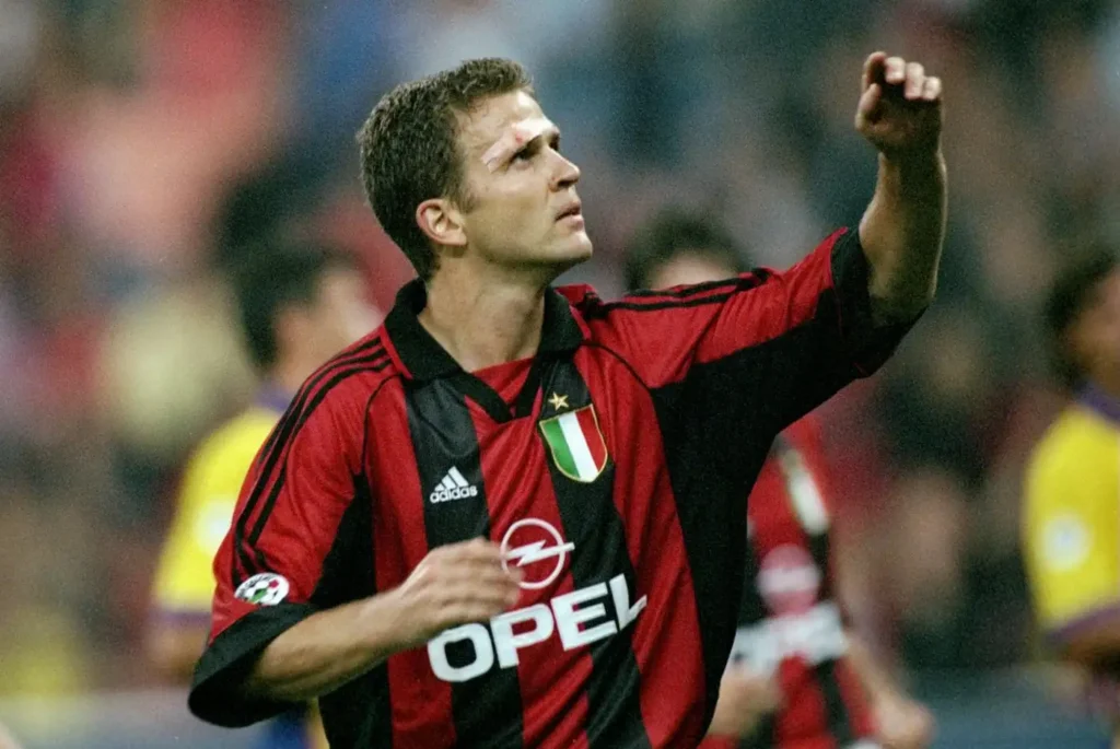 Nella foto Oliver Bierhoff, ex attaccante del Milan