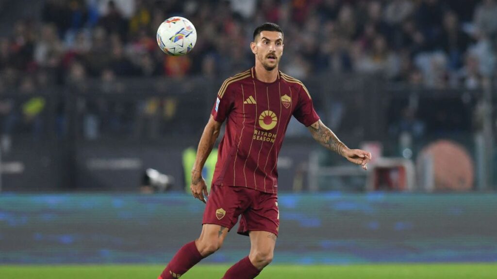 Lorenzo Pellegrini con la maglia della Roma
