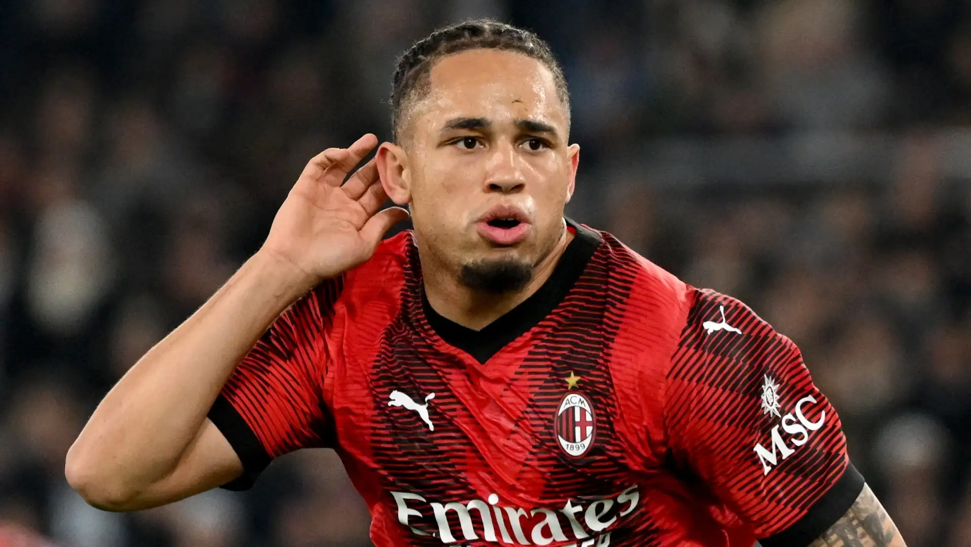 Okafor con la maglia del Milan