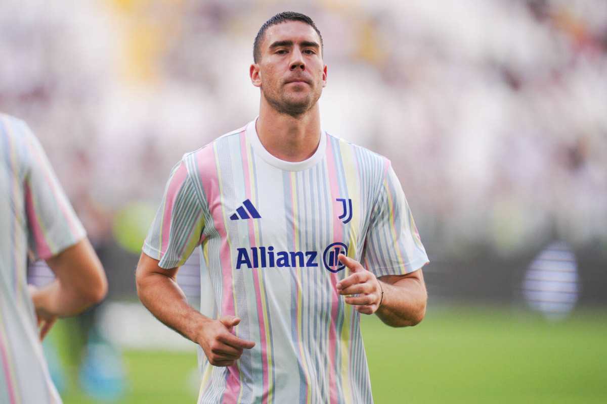 Dusan Vlahovic con la maglia della Juventus