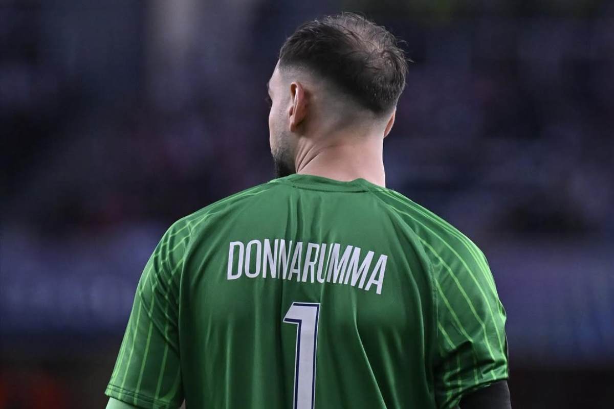 Milan, sorpresa Donnarumma: dal trasferimento al City arriva un milione in cassa Milan, sorpresa Donnarumma: dal trasferimento al City arriva un milione in cassa