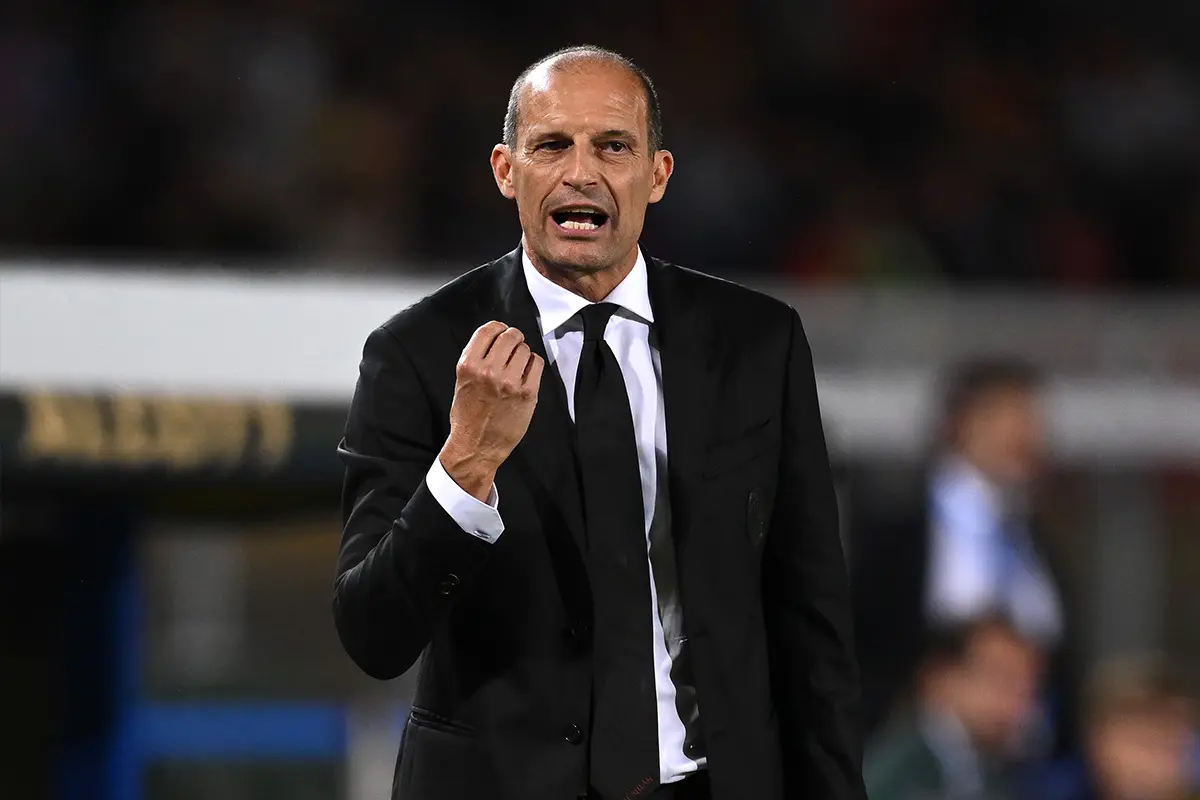 Milan, Allegri studia il nuovo assetto: 3 4 2 1 o 3 5 2 per la sua rivoluzione tattica Milan, Allegri studia il nuovo assetto: 3 4 2 1 o 3 5 2 per la sua rivoluzione tattica
