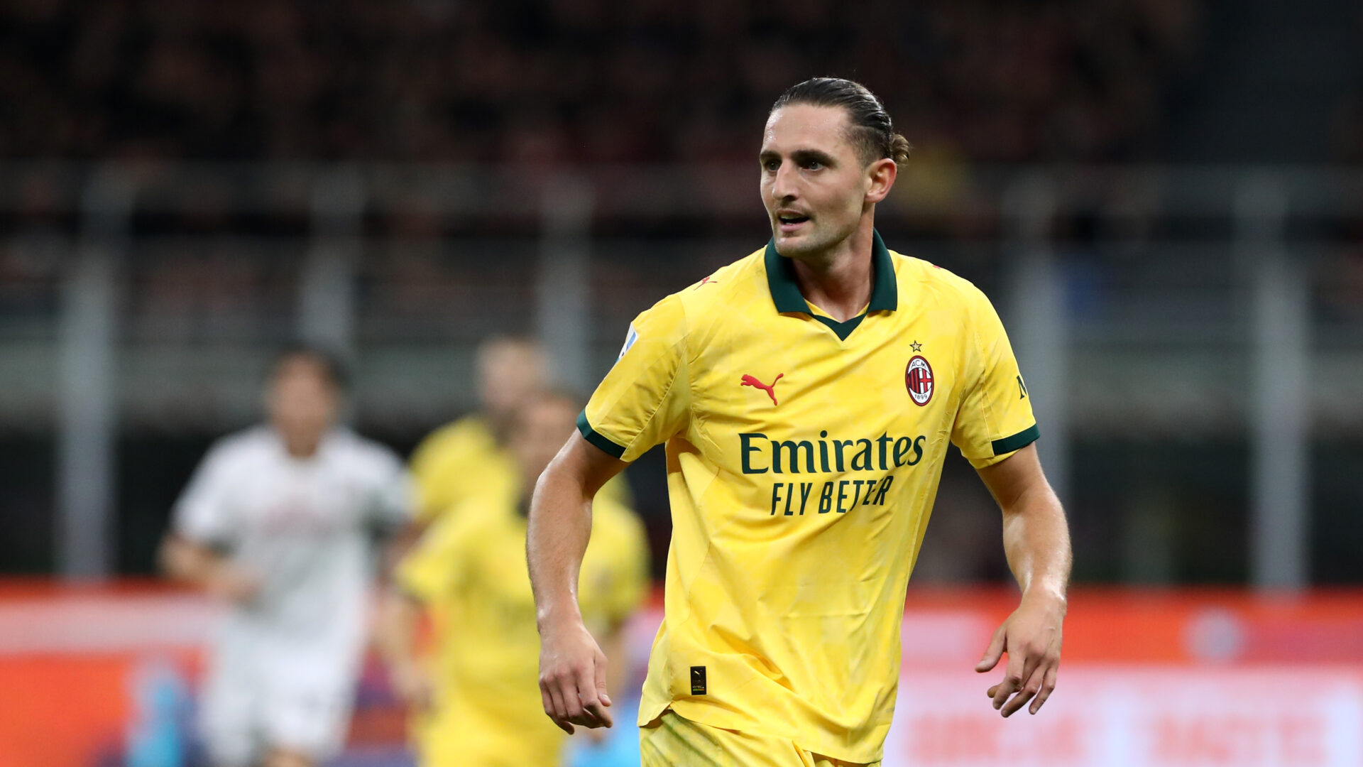 Rabiot con la maglia del Milan