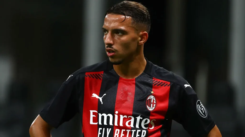 Ismael Bennacer con la maglia del Milan