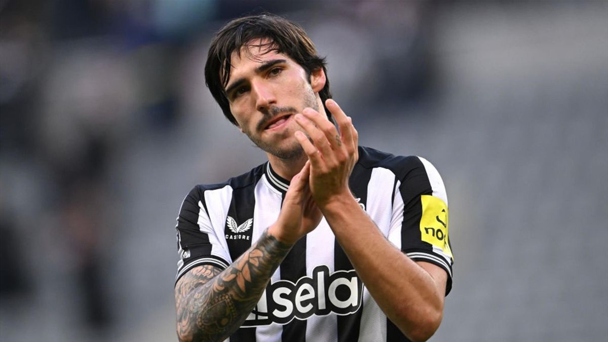Tonali e il filo che non si spezza: Newcastle lo blinda, ma il sogno Milan resta vivo