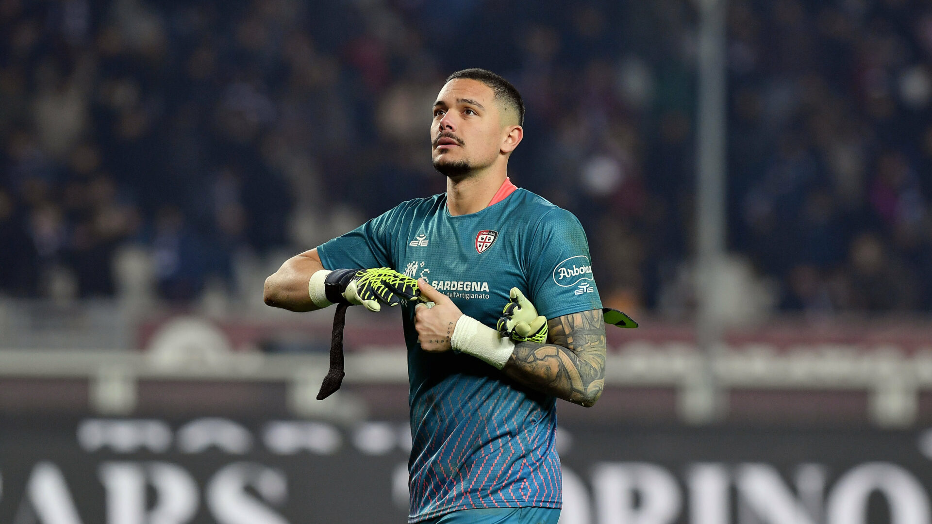 Caprile con la maglia del Cagliari