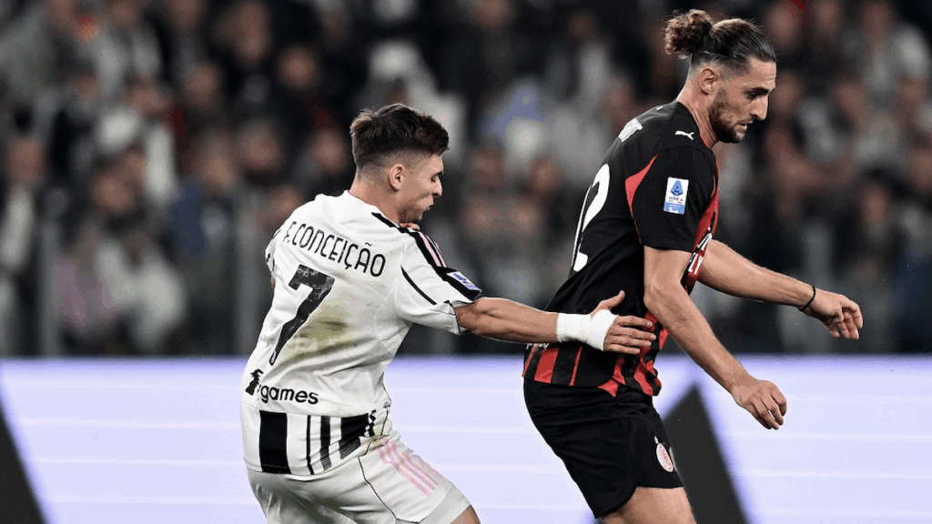 Rabiot in azione durante Juventus-Milan